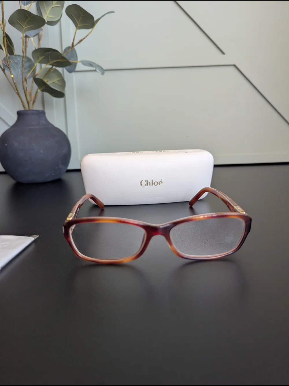 Chloé CE2621 is a feminine, full-rim rectangular eyeglass frame